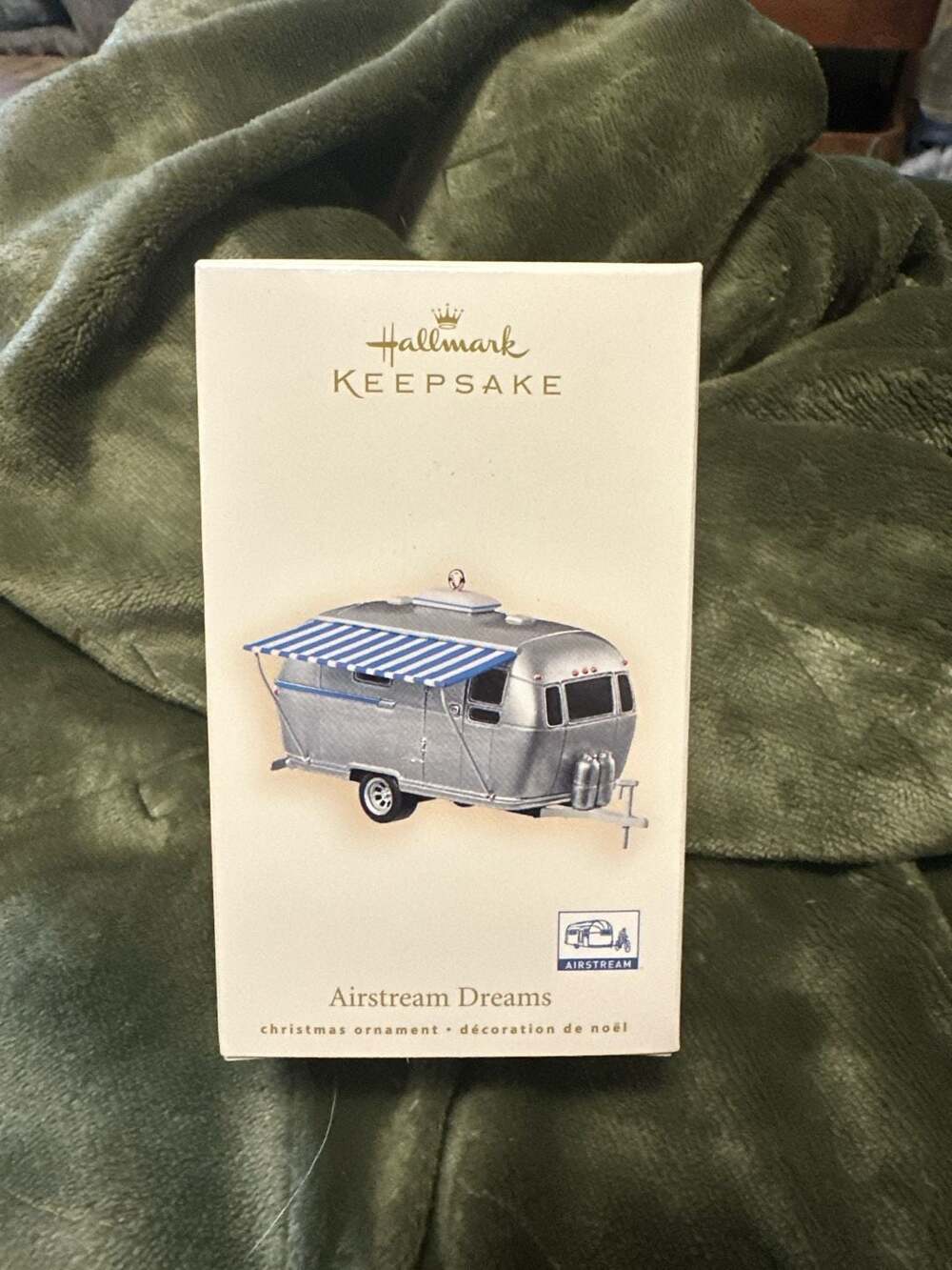 2007 Hallmark Keepsake Airstream Dreams Christmas Ornament QXI2157
